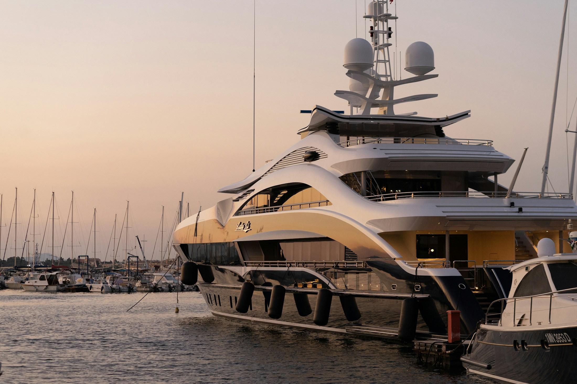 Eos luxury yacht