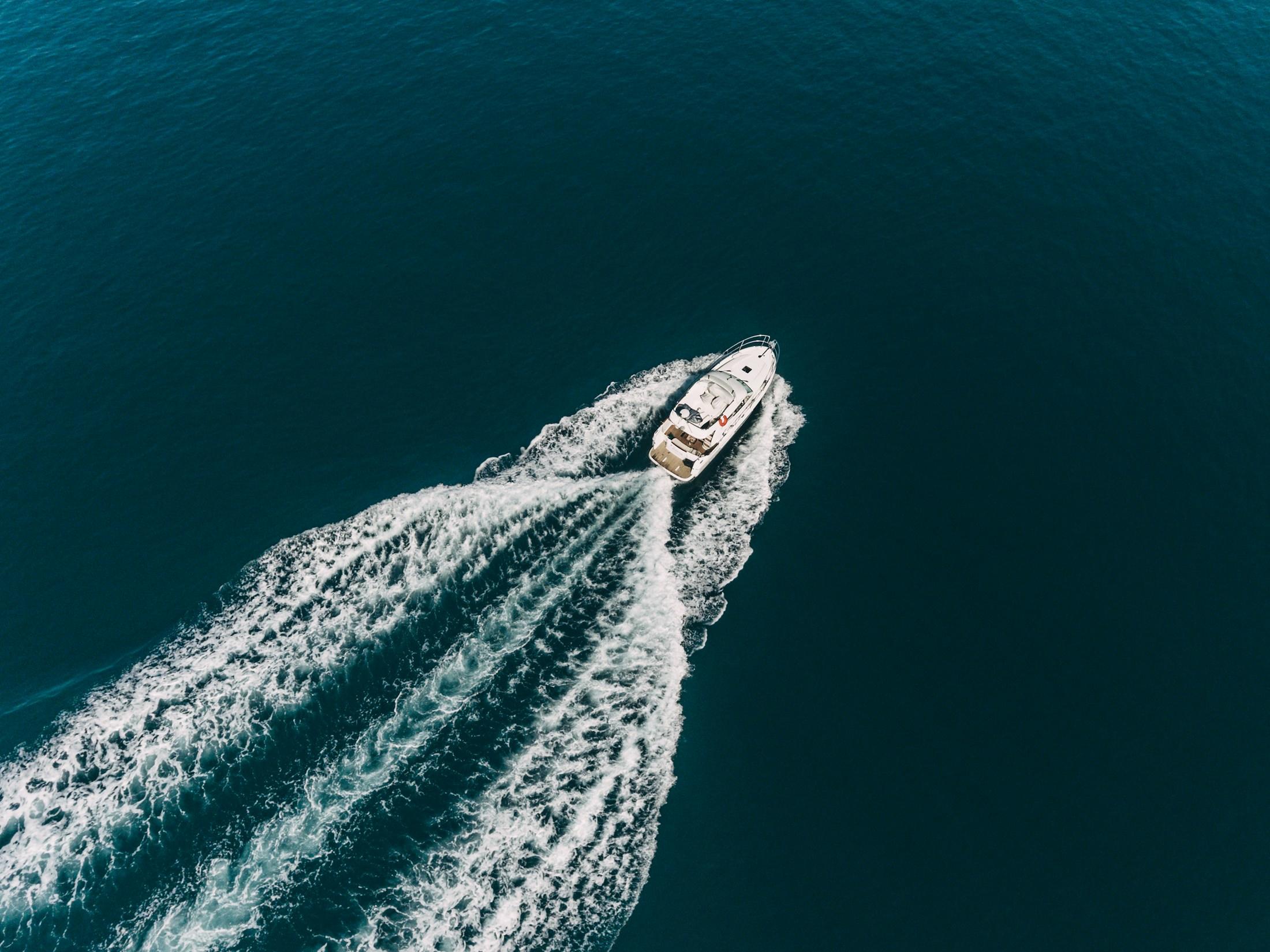 Eos captain